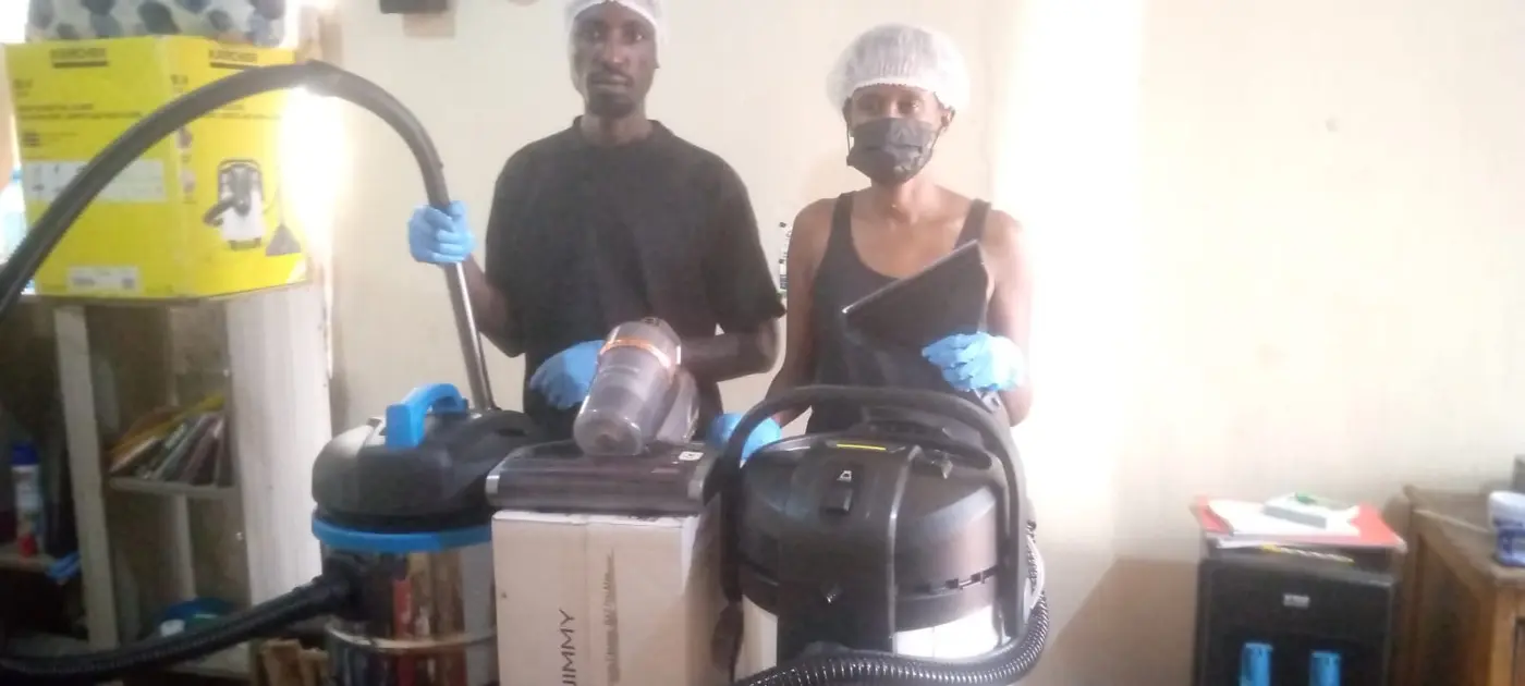 The FreshDream team presenting its professional mattress and upholstery cleaning equipment